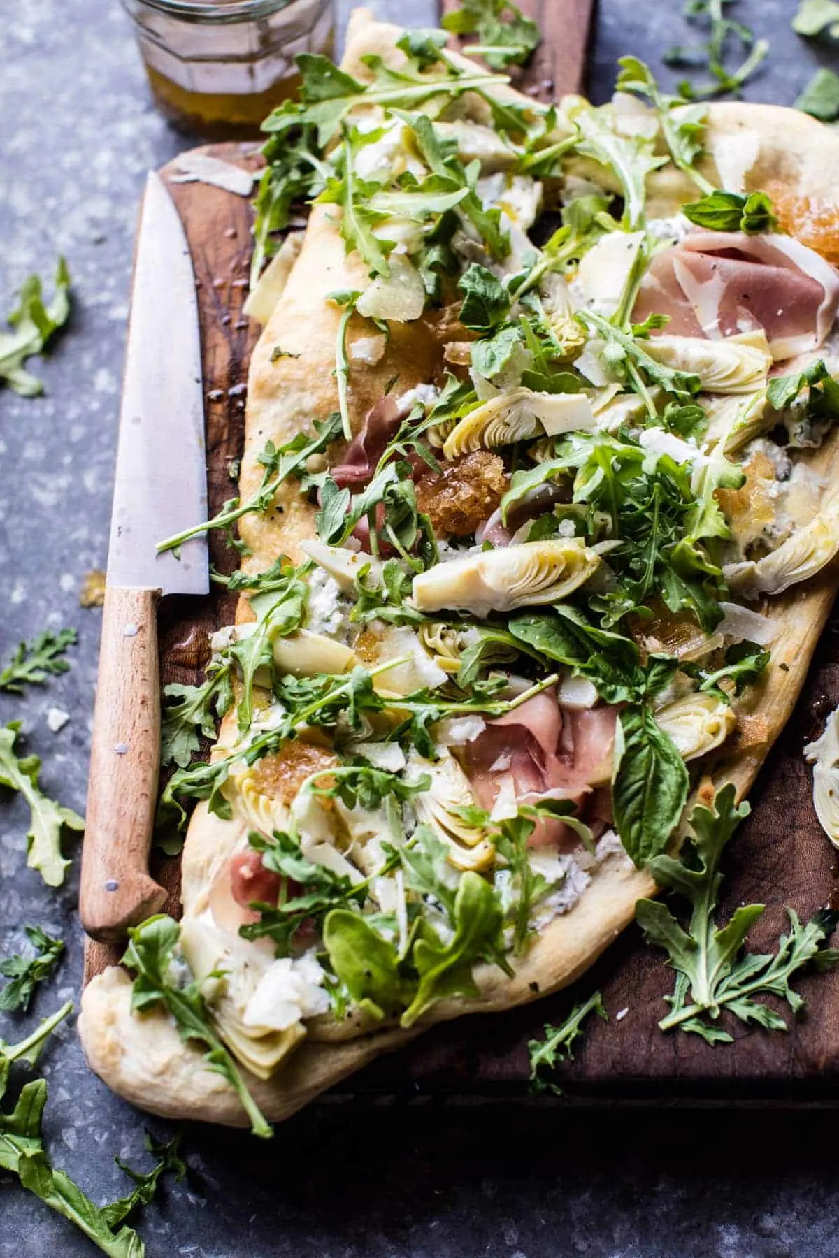 artichoke-ricotta-flatbread.