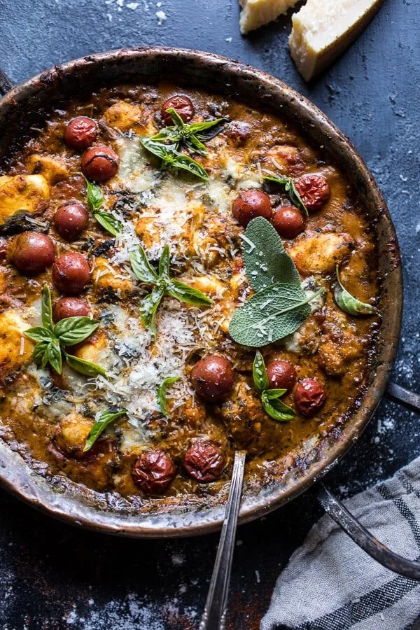 one-pan-spinach-and-cheese-gnocchi-with-roasted-garlic-tomato-cream-sauce