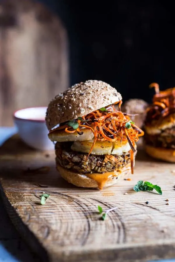 sunflower-seed-veggie-burgers-with-fried-halloumi-curried-tahini-sauce