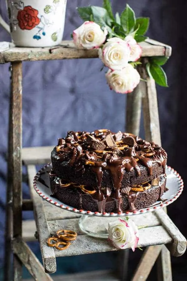 fudgy-one-bowl-chocolate-peanut-butter-cup-pretzel-cake