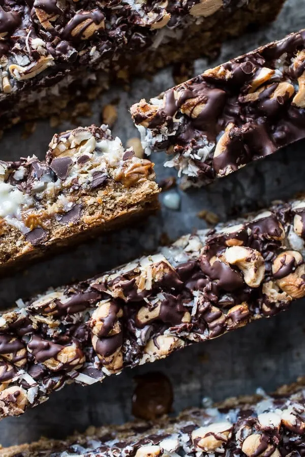 7-layer-dulce-de-leche-oatmeal-chocolate-chip-bars.