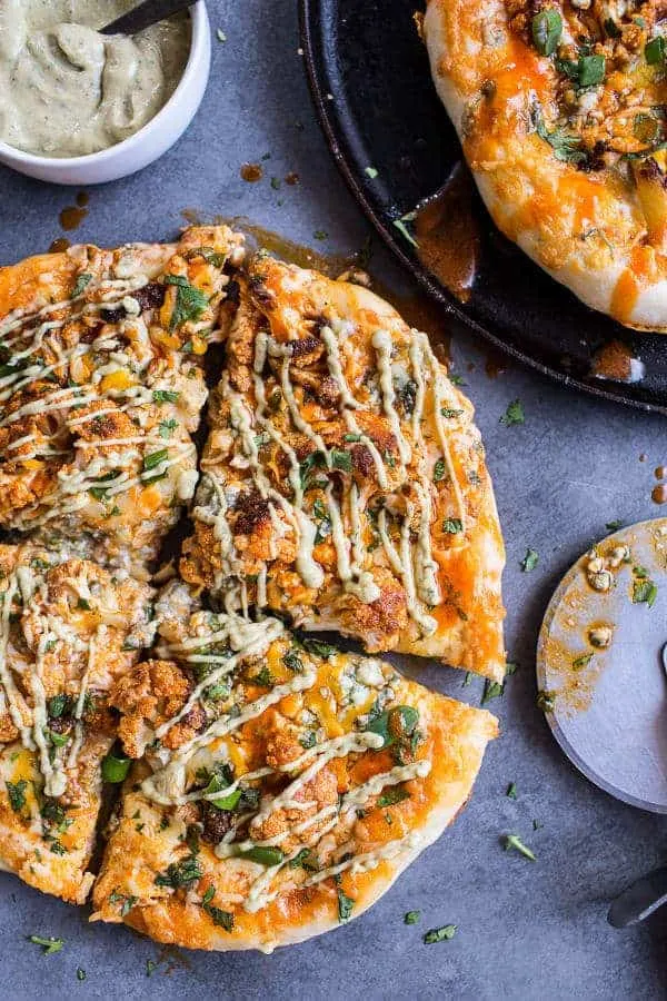 buffalo-roasted-cauliflower-pizza-with-chipotle-blue-cheese-avocado-drizzle