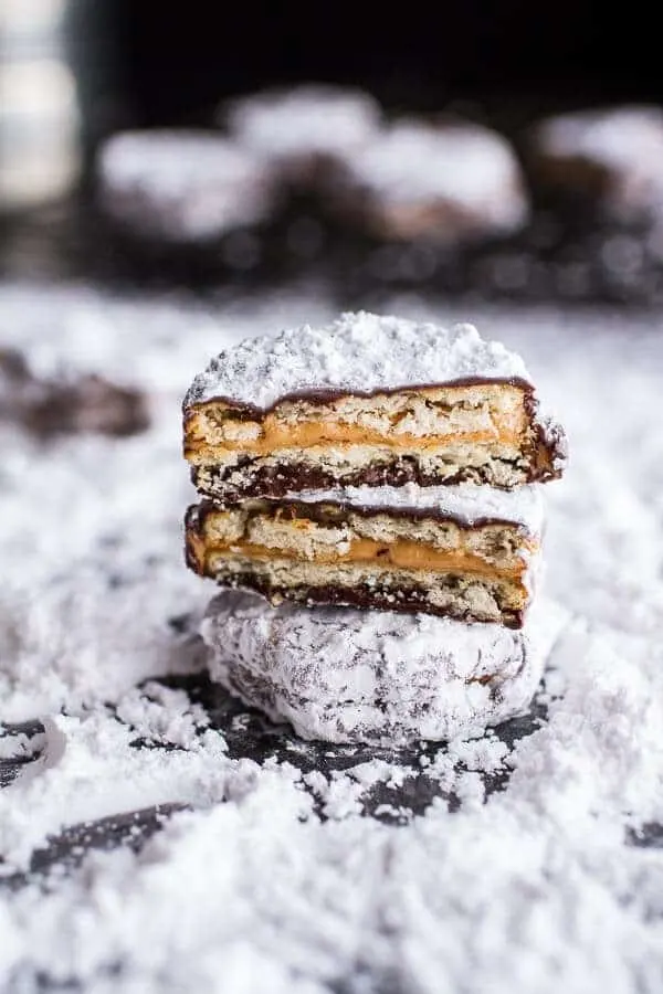 (idiot-proof)-5-ingredient-puppy-chow-ritz-cracker-cookies.