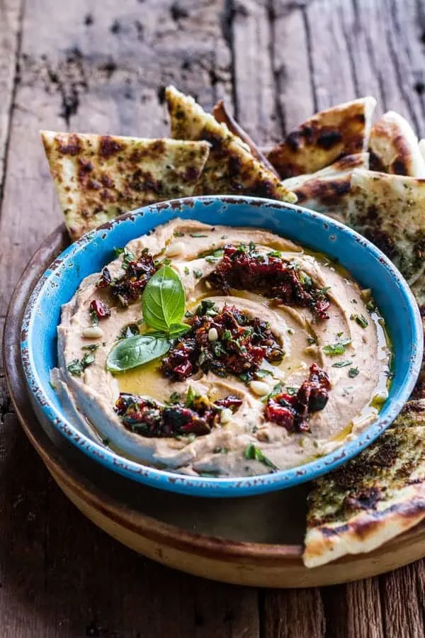 cheesy-margherita-pizza-hummus-with-grilled-pesto-pizza-bread