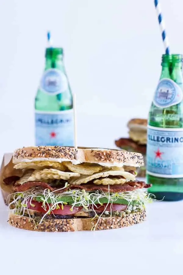 (the-ultimate)-california-chicken-and-avocado-sandwich-with-bacon.