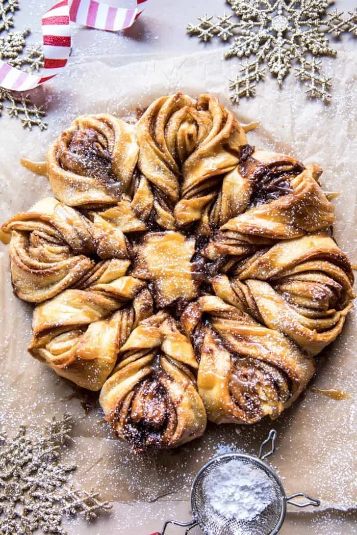 snowflake-pull-apart-monkey-bread