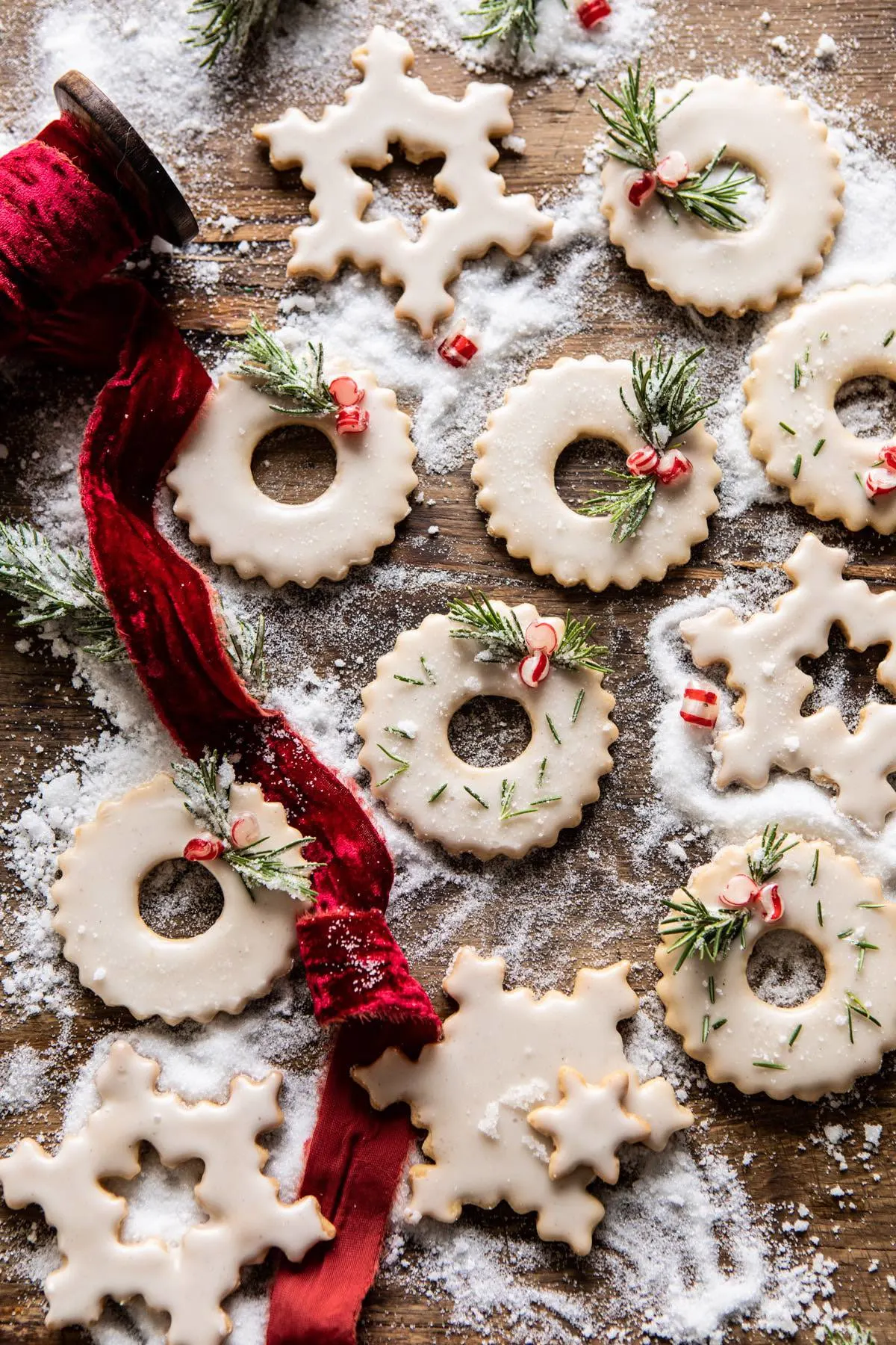 vanilla-ginger-wreath-cookies