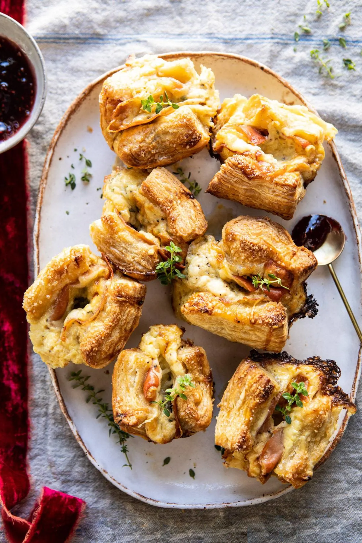 easy-cheese-and-prosciutto-croissants