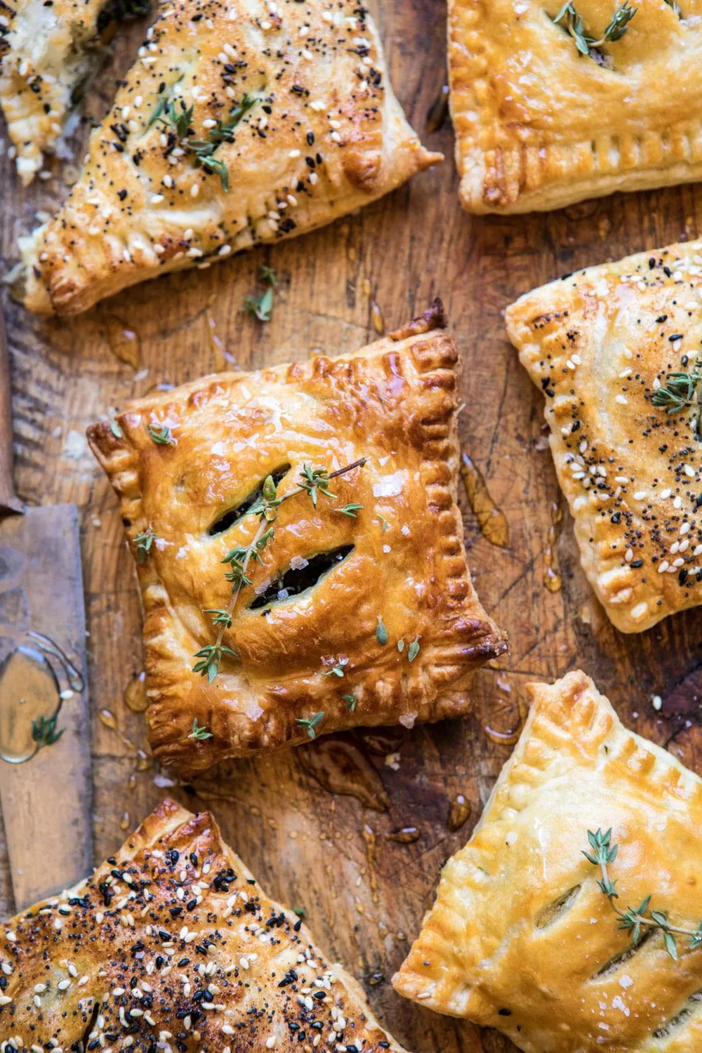 caramelized-onion-spinach-and-cheddar-flaky-pastries