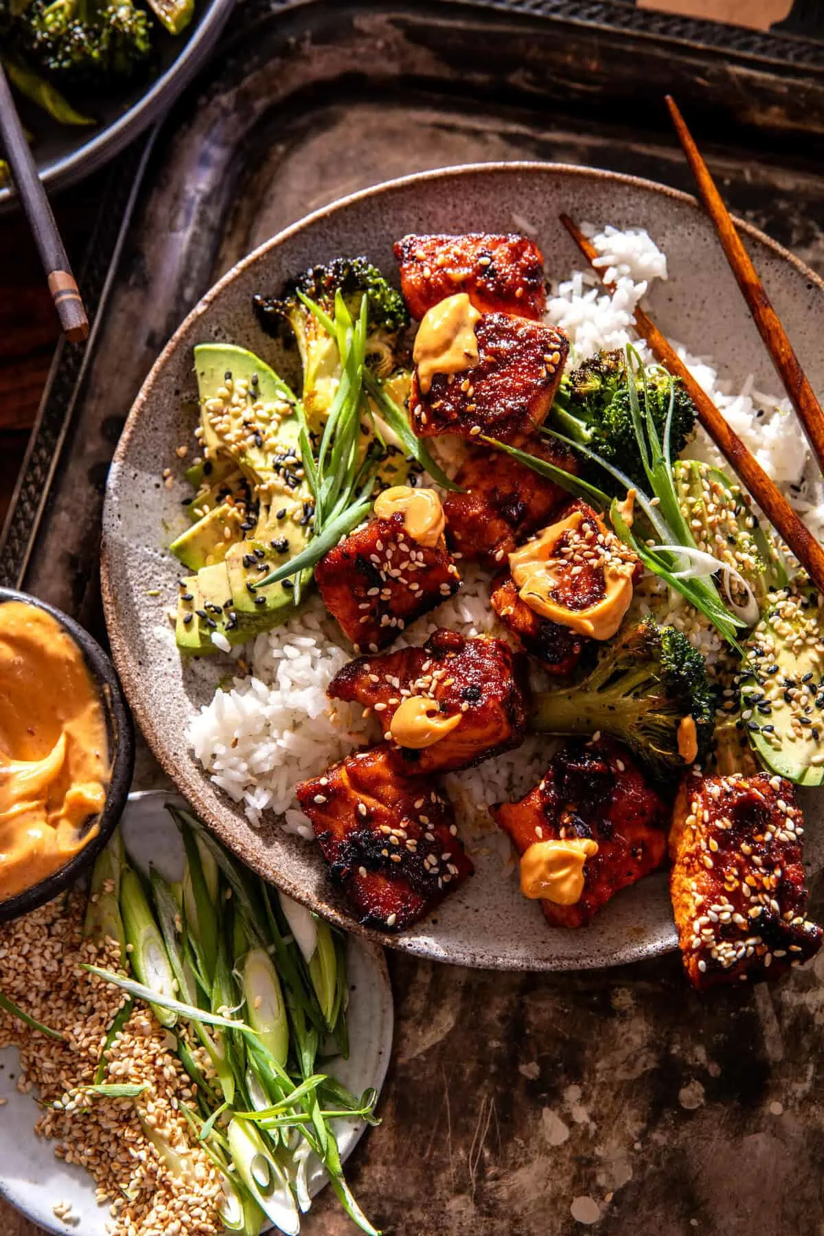 35-minute-chili-honey-garlic-salmon-bowls