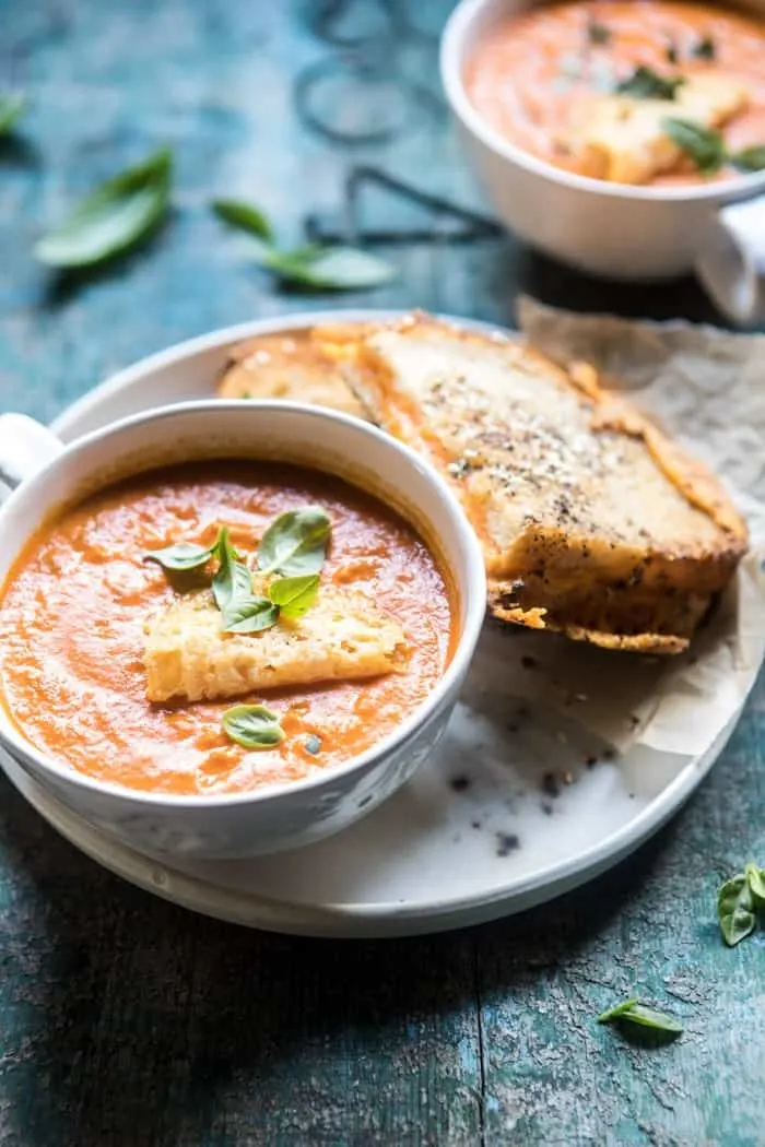 6-ingredient-creamy-roasted-tomato-soup