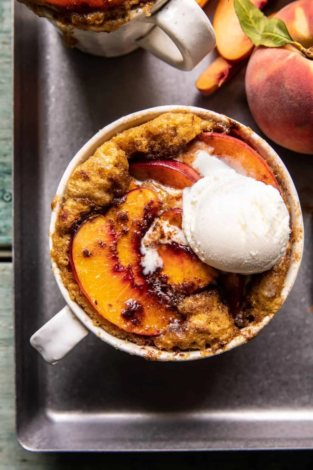 10-minute-gooey-vanilla-peach-mug-cake