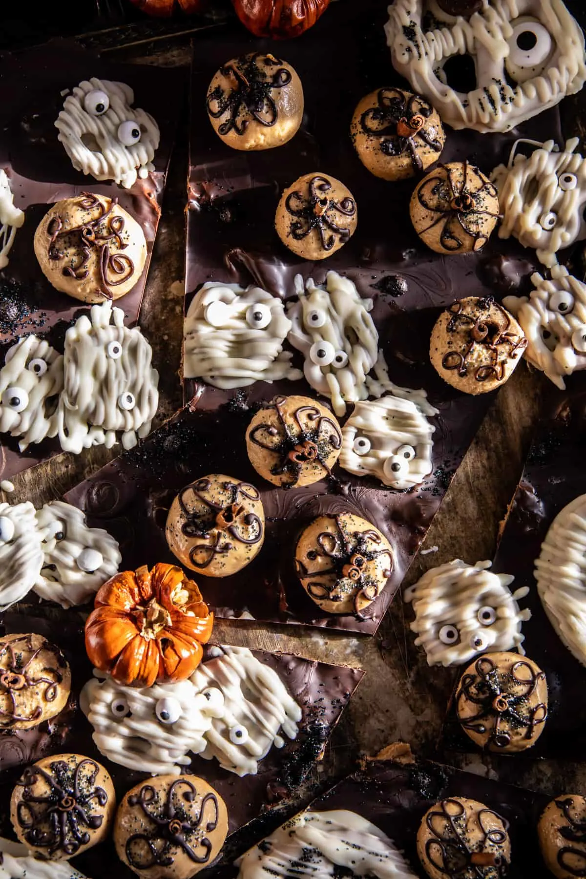 haunted-chocolate-peanut-butter-bark