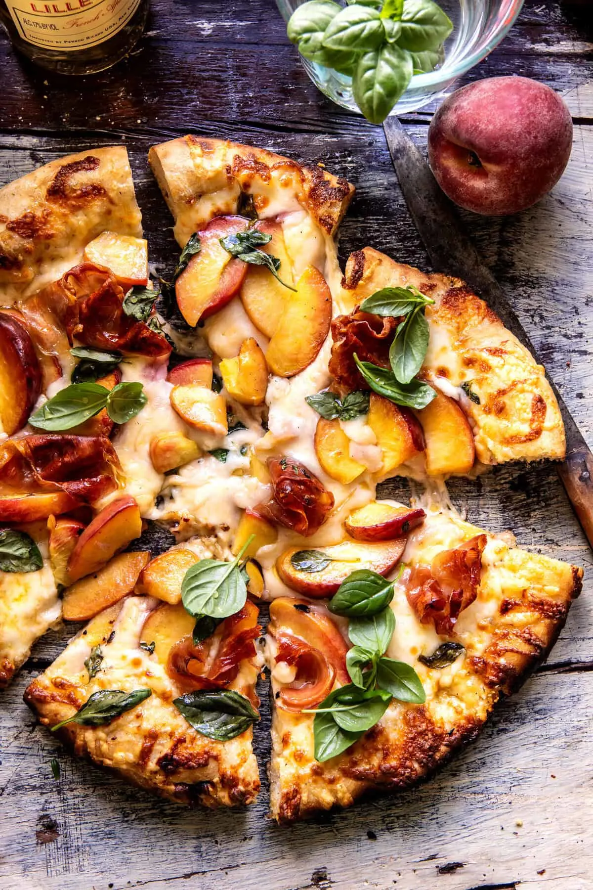 3-cheese-prosciutto-peach-pizza