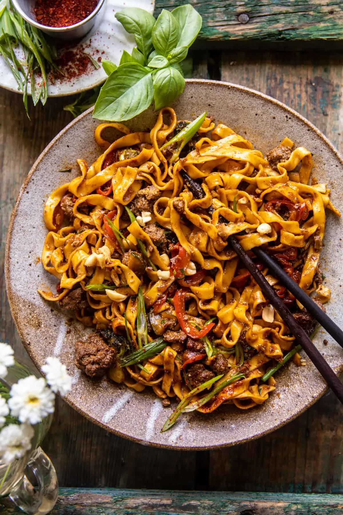 almost-instant-red-curry-beef-and-garlic-noodles