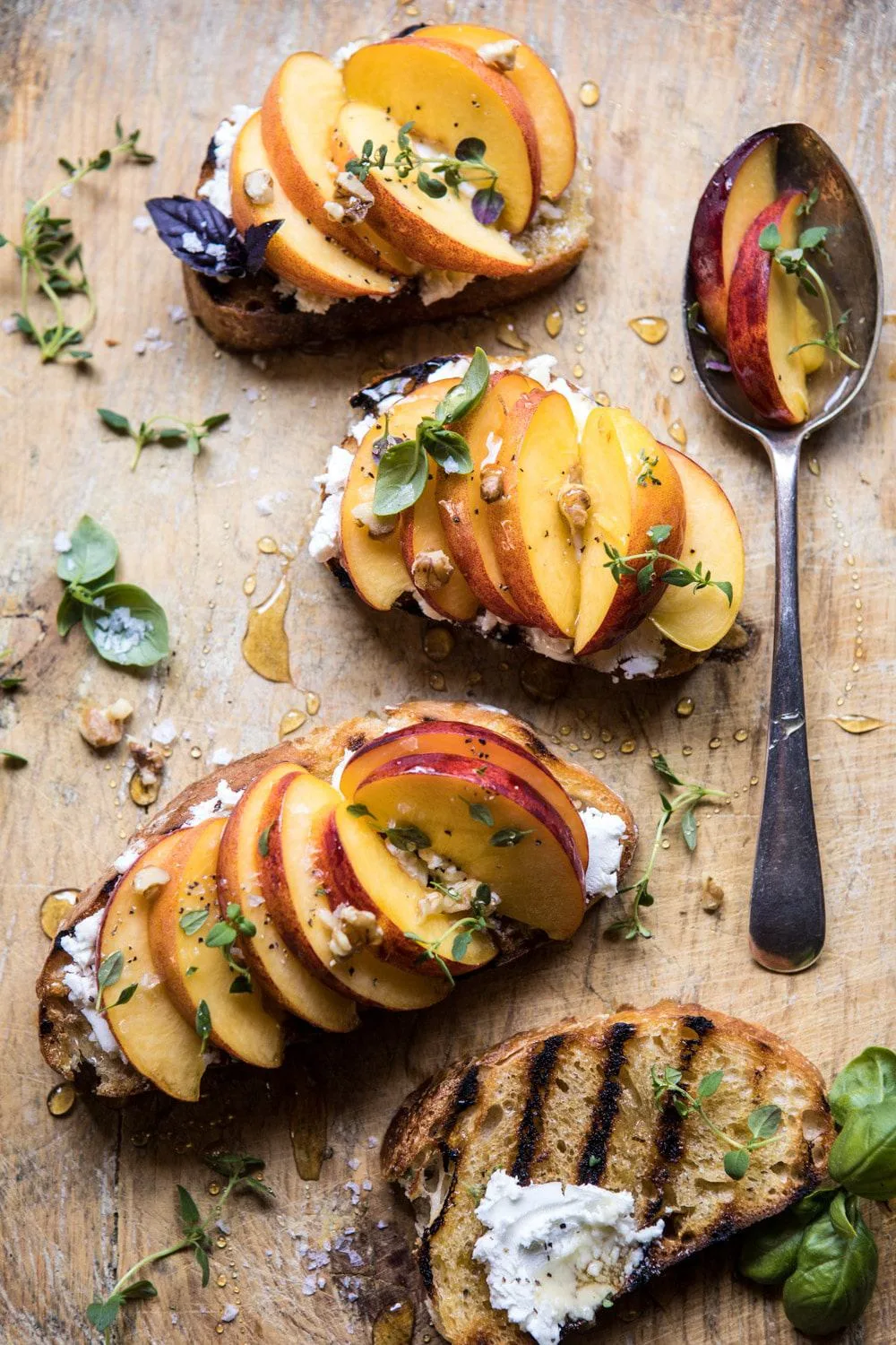 thyme-honey-peach-and-goat-cheese-crostini