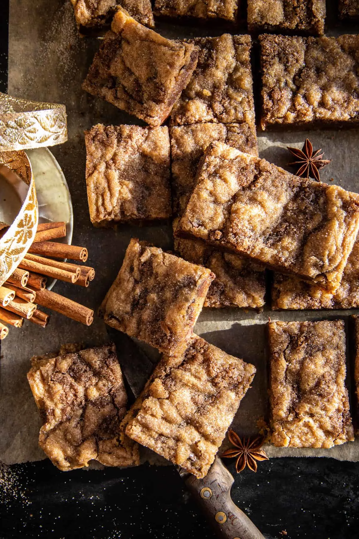 brown-butter-cinnamon-swirl-snickerdoodle-blondies