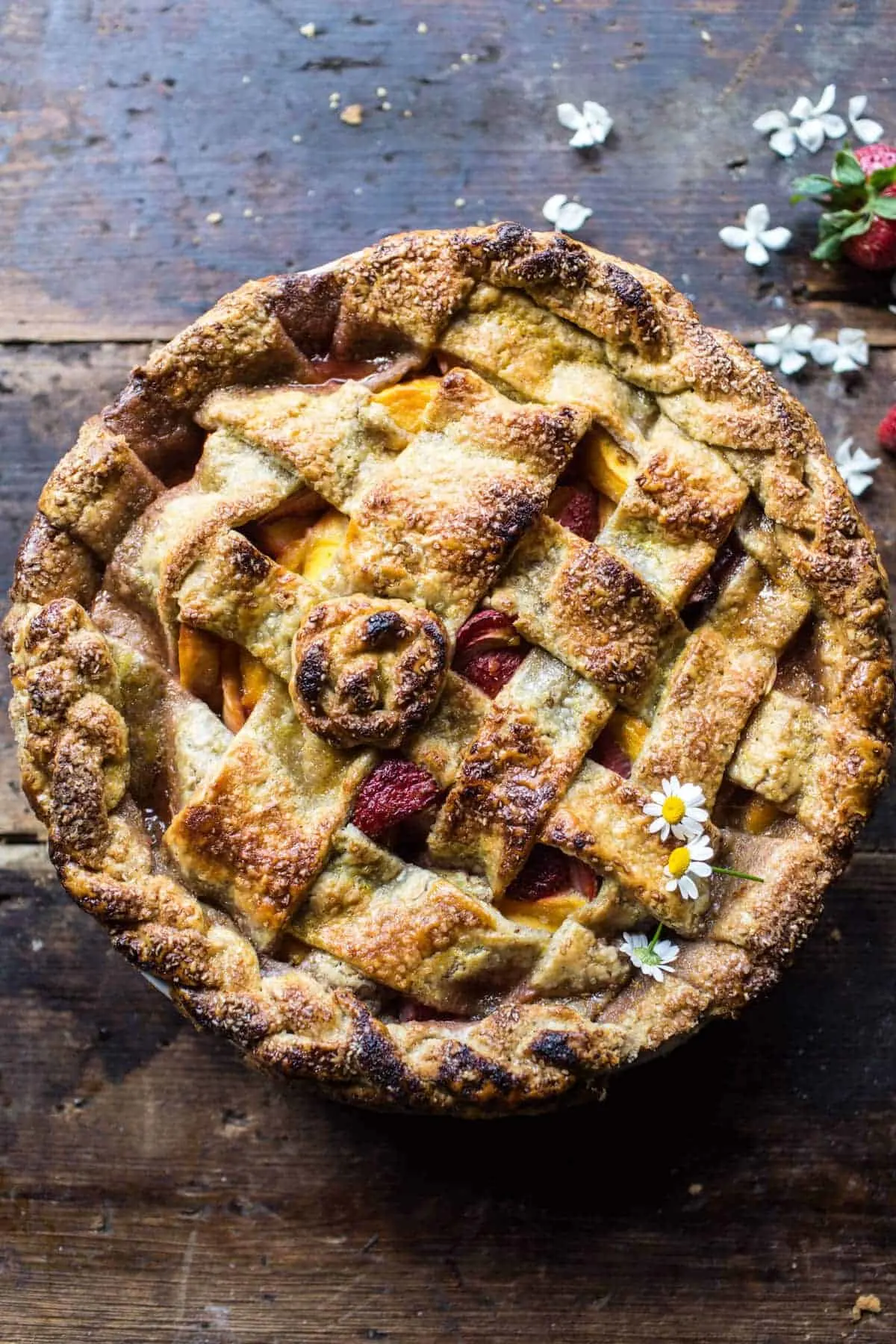 honey-strawberry-peach-pie.