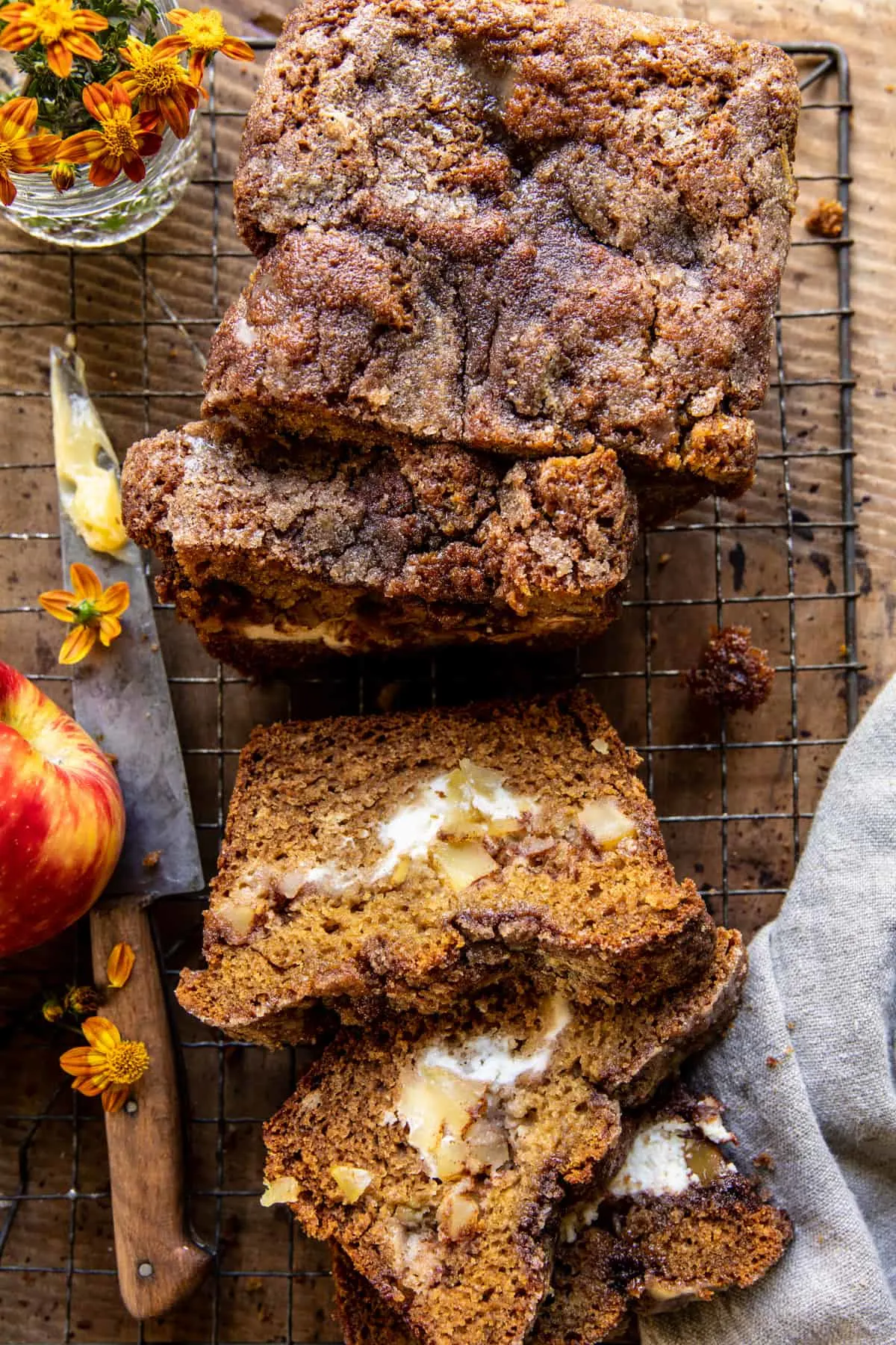 cinnamon-sugar-swirled-apple-butter-bread.