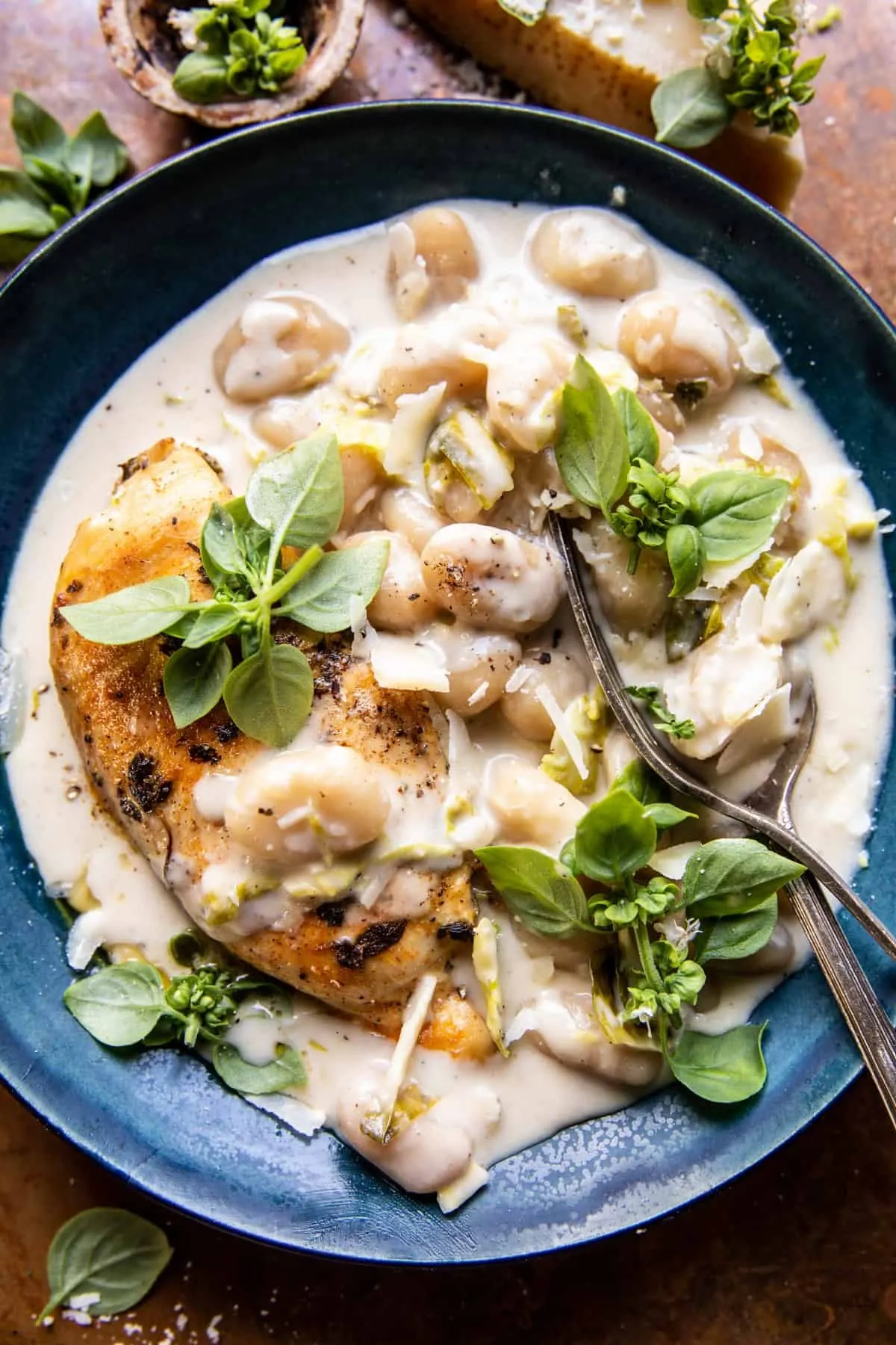 crockpot-creamy-garlic-chicken-and-gnocchi.