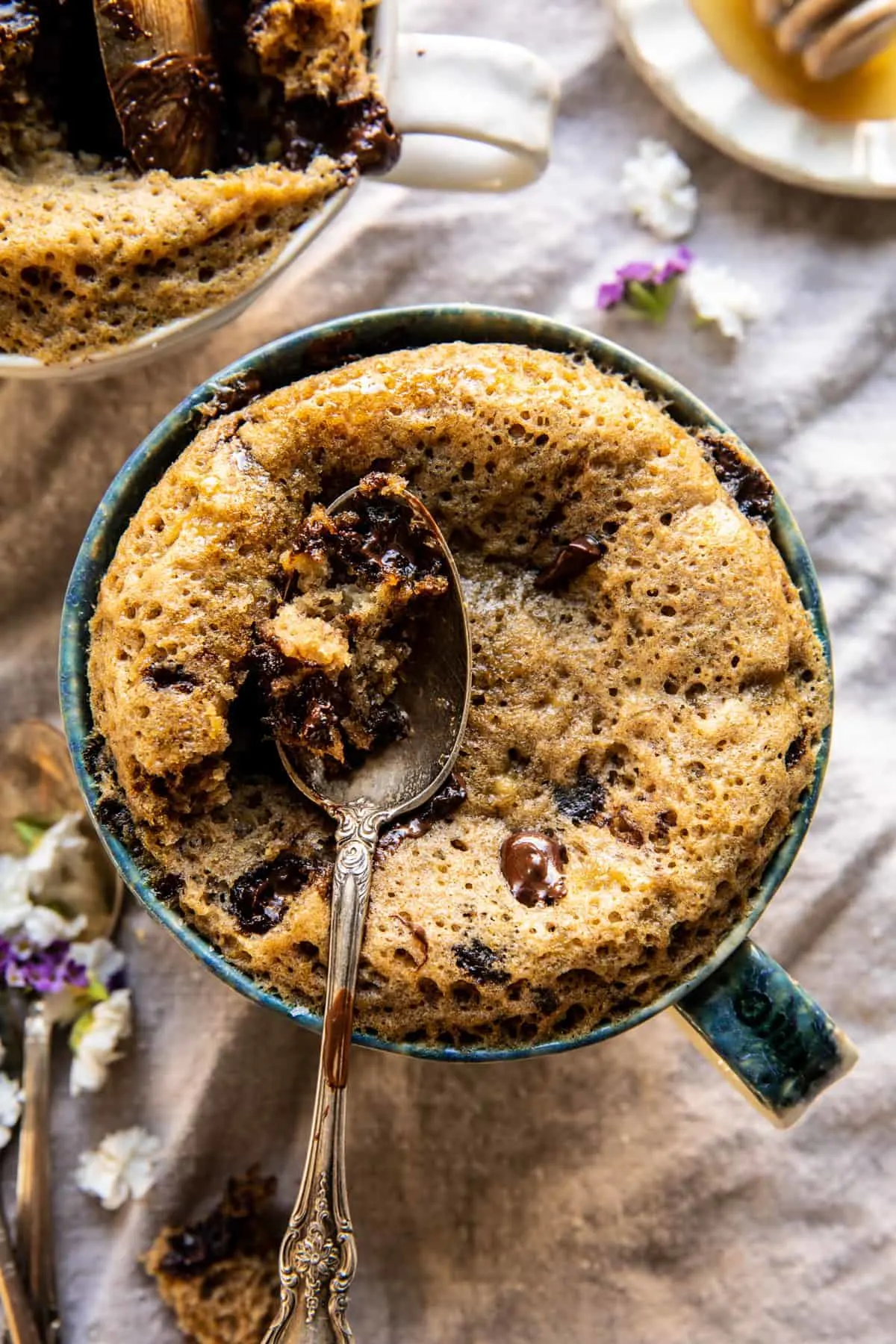 5-minute-chocolate-chunk-banana-bread-mug-cake