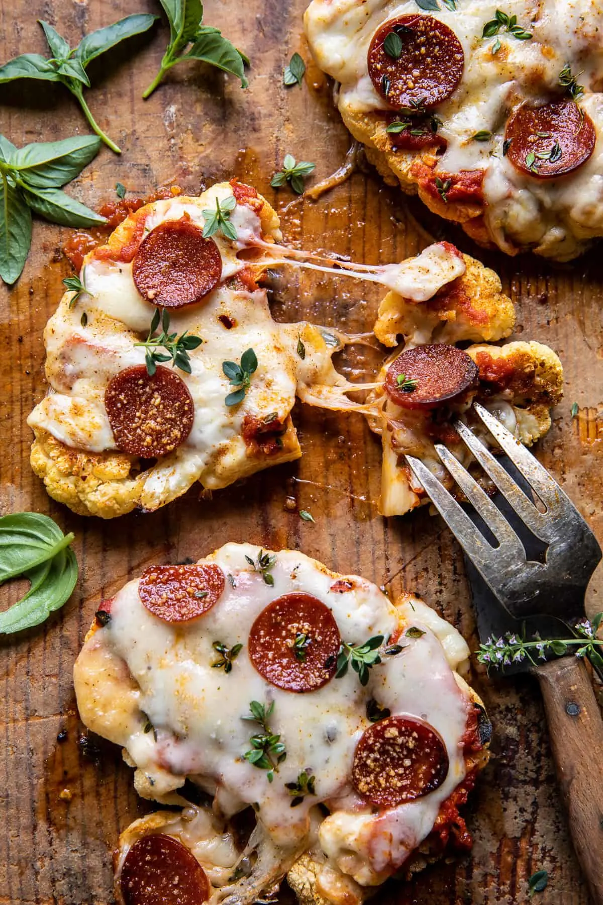 easy-baked-cheesy-cauliflower-pizzas