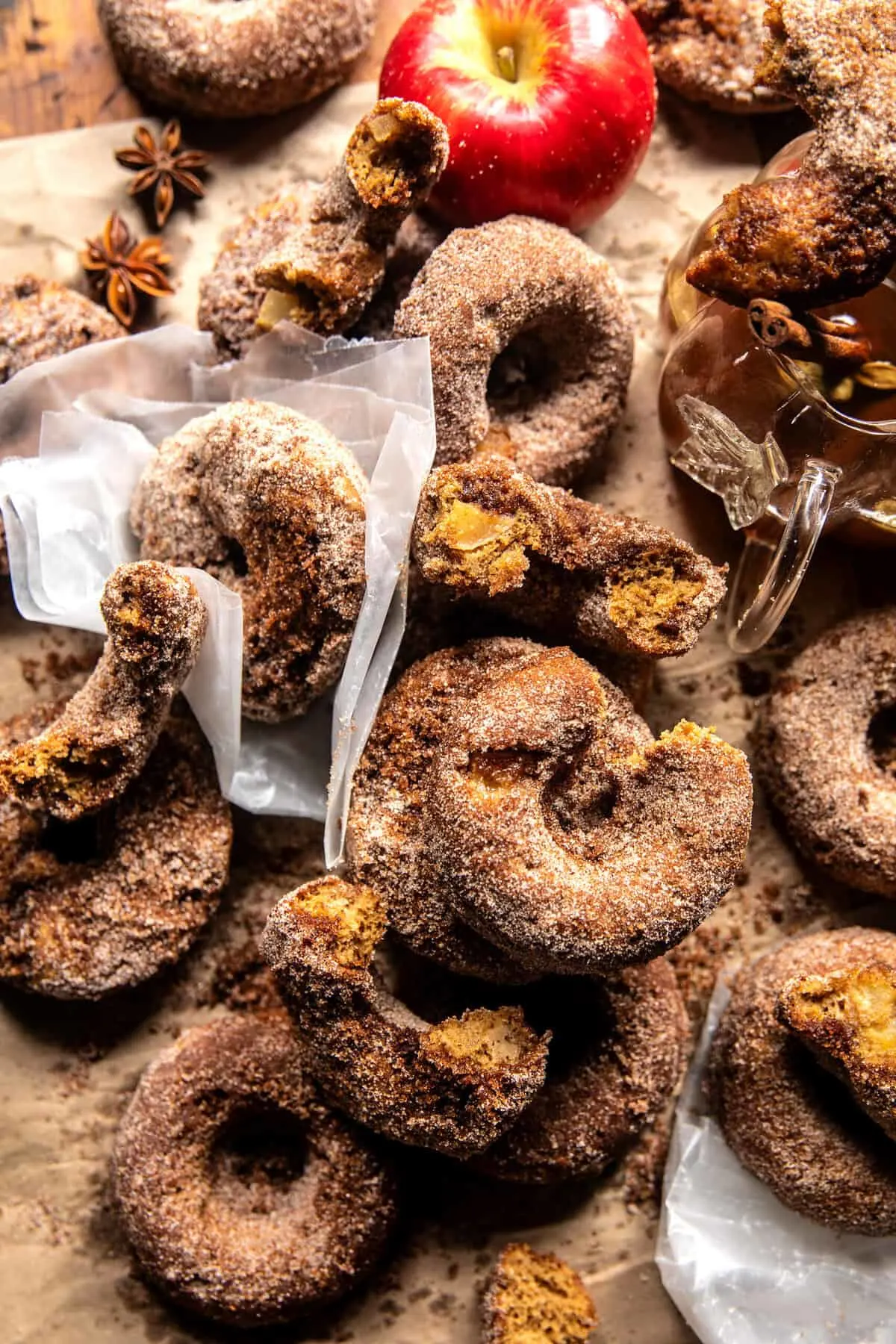 baked-cinnamon-crunch-apple-cider-doughnuts