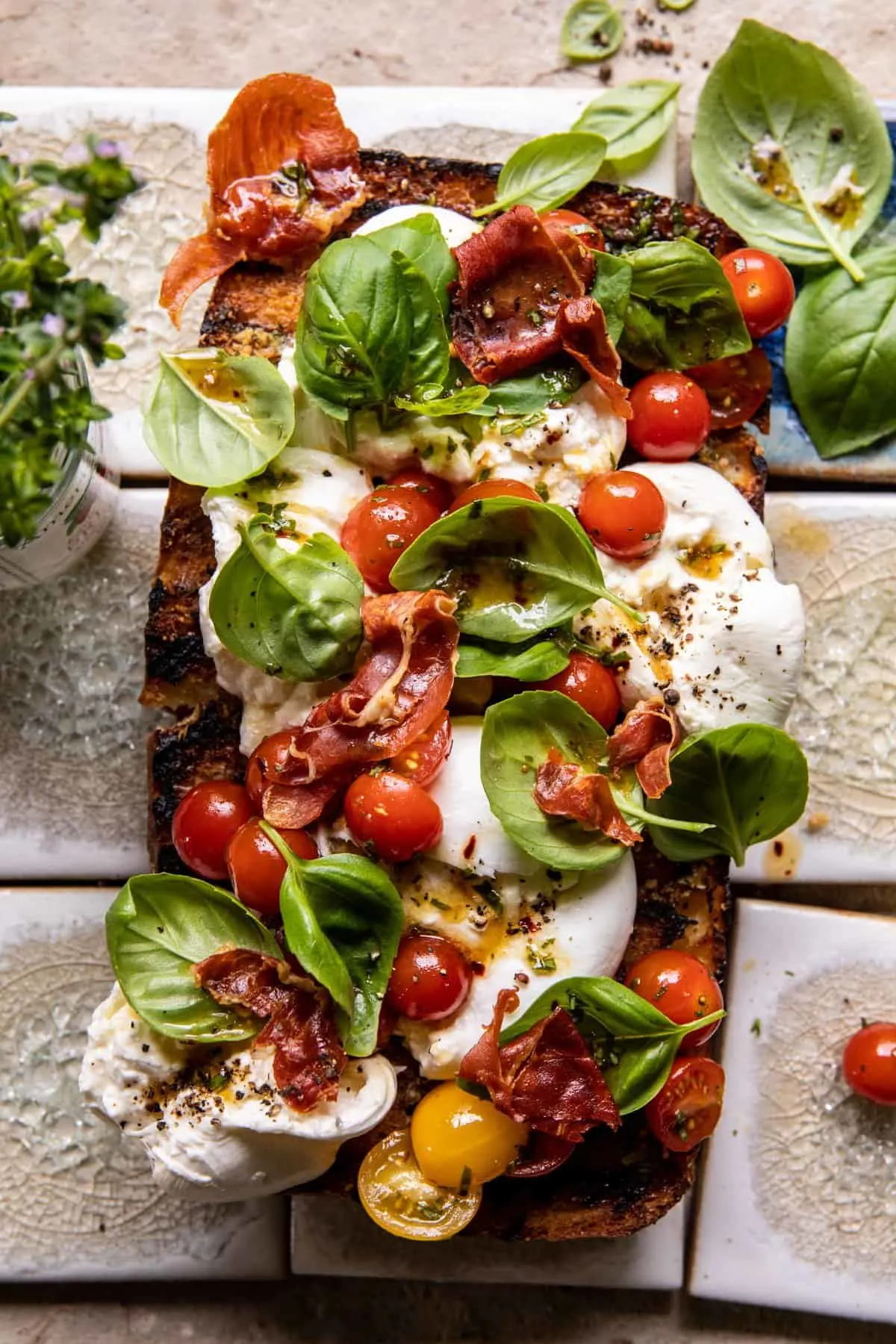 caprese-garlic-bread-with-crispy-prosciutto