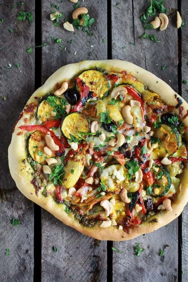 moroccan-roasted-garlic-pesto-and-cashew-pizza