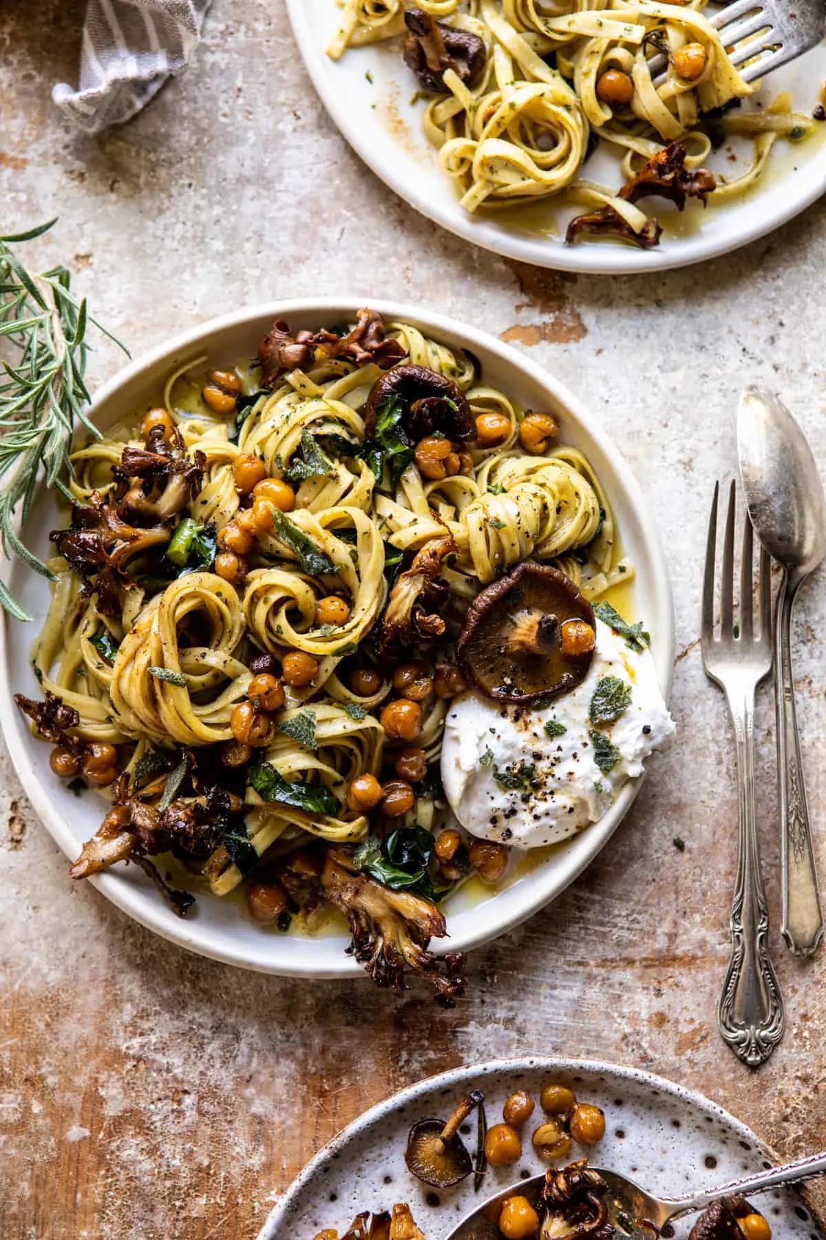 slow-roasted-mushroom-pasta-with-crisp-rosemary-chickpeas