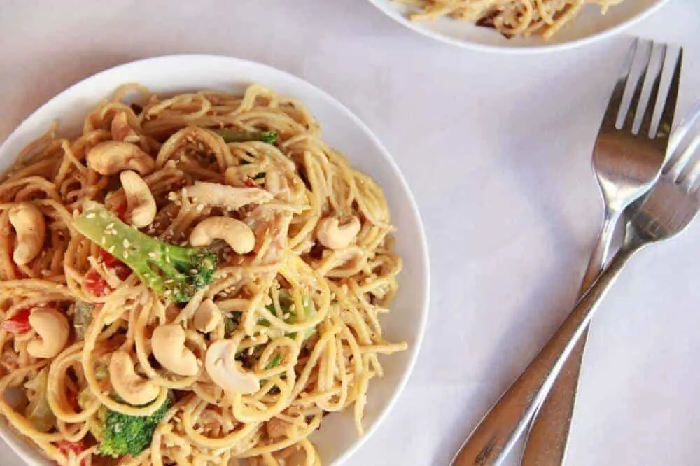 szechuan-noodles-with-broccoli
