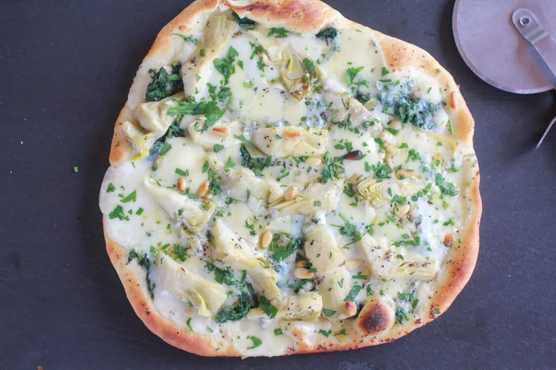 spinach-artichoke-and-blue-cheese-(or-feta)-pizza