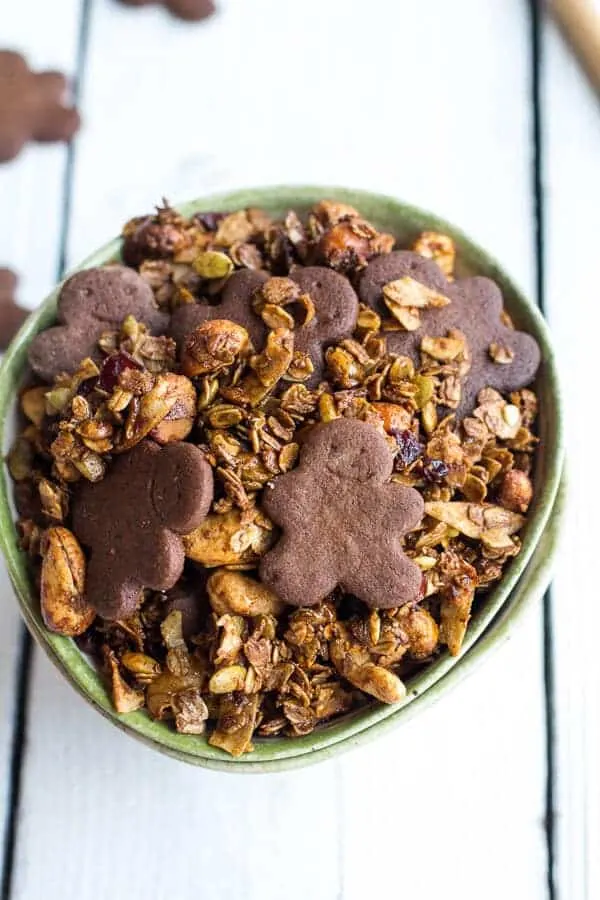 gingerbread-boy-granola