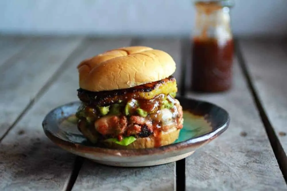 hawaiian-bbq-salmon-burgers-with-coconut-caramelized-pineapple