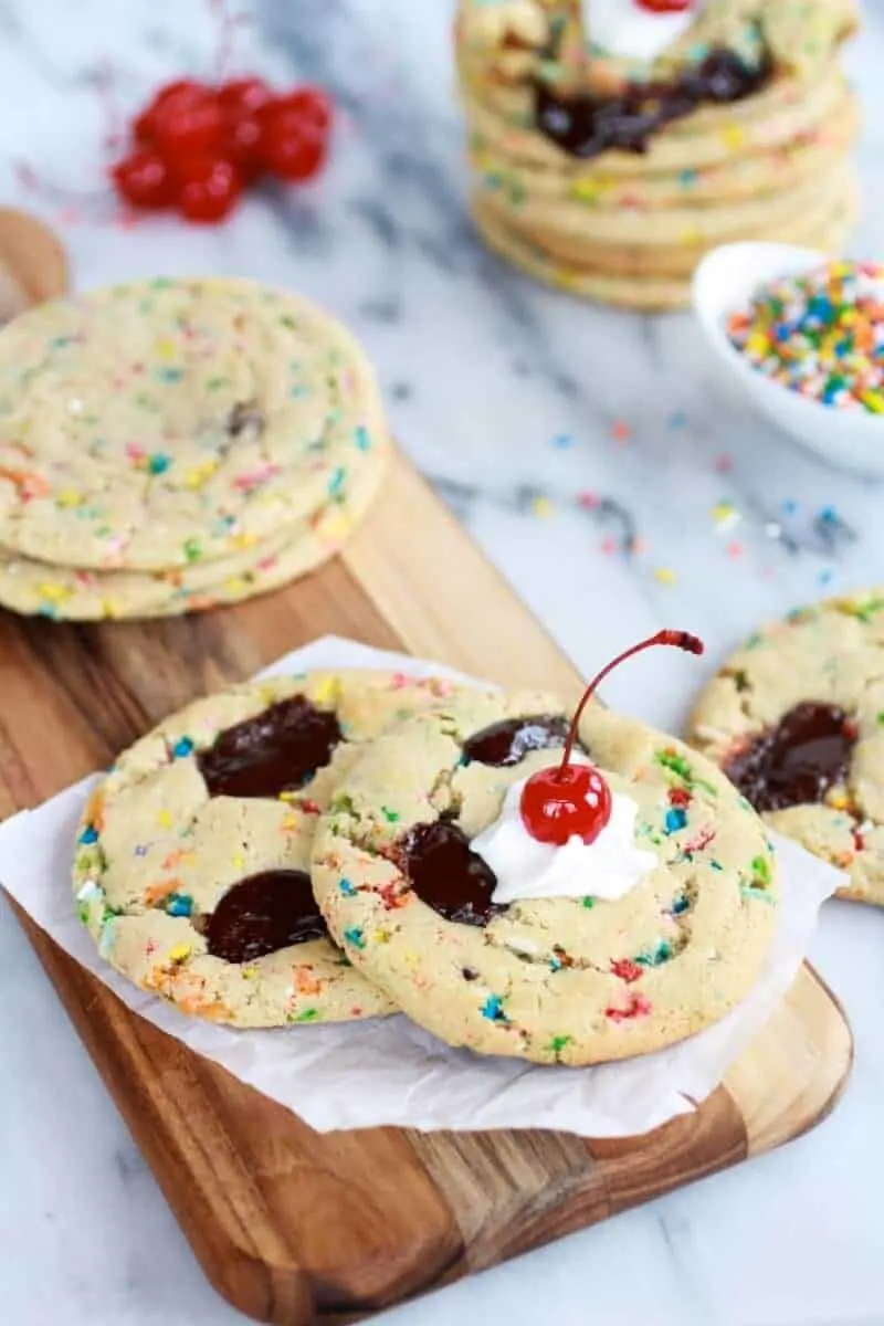 giant-hot-fudge-ice-cream-sundae-cookies