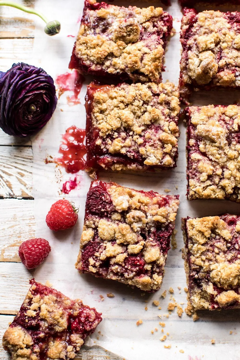 buttery-raspberry-crumble-bars