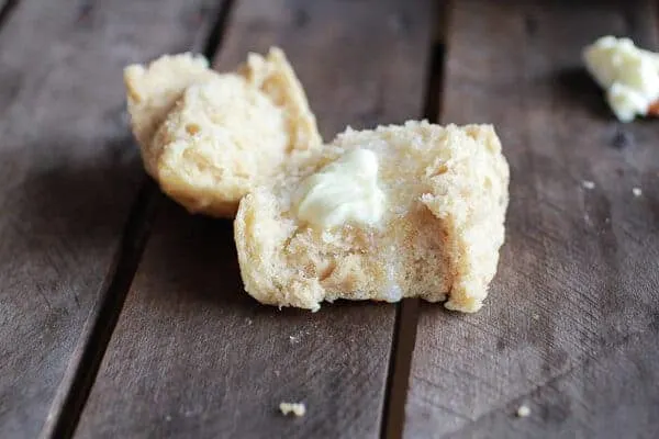easy-fluffy-pull-apart-whole-wheat-buttery-dinner-rolls