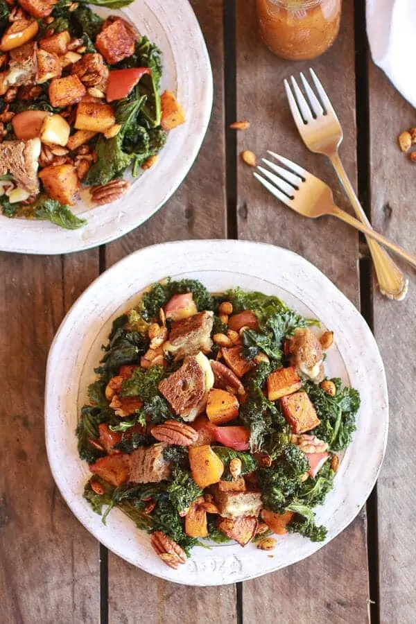 crispy-kale-roasted-autumn-salad-with-brie-grilled-cheese-croutons