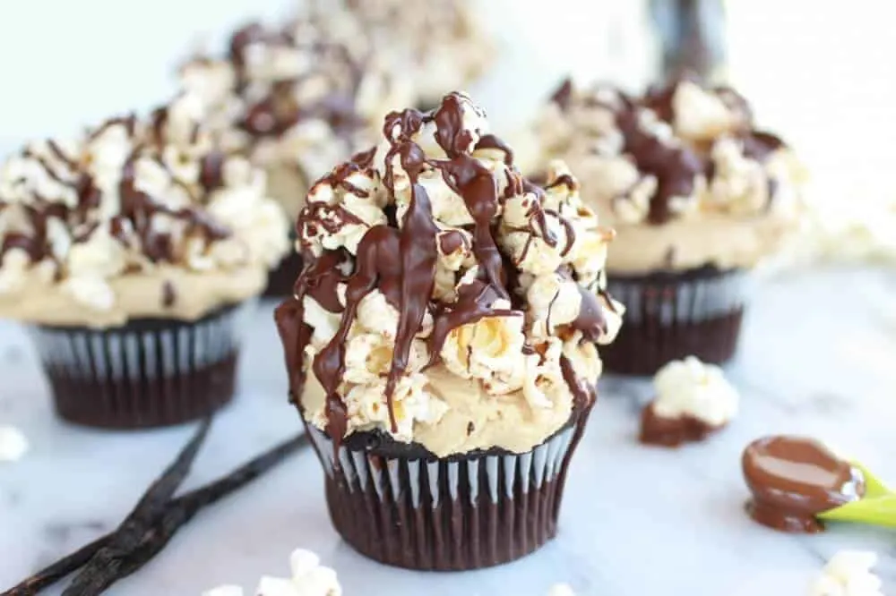brown-butter-vanilla-bean-popcorn-chocolate-cupcakes