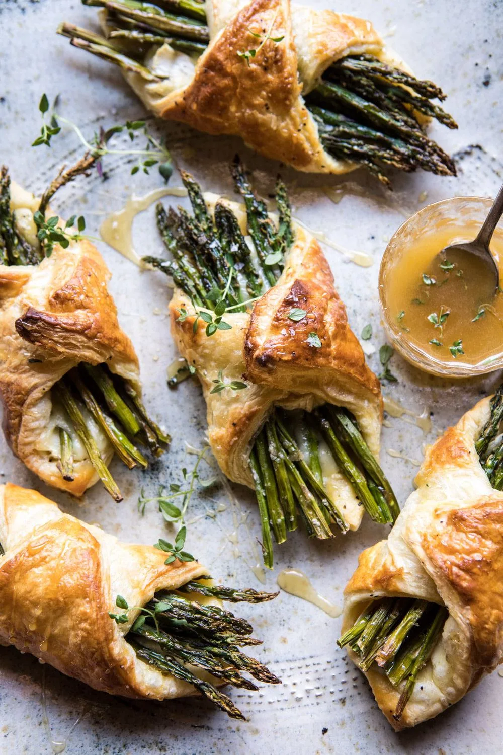 asparagus-and-brie-puff-pastry-with-thyme-honey