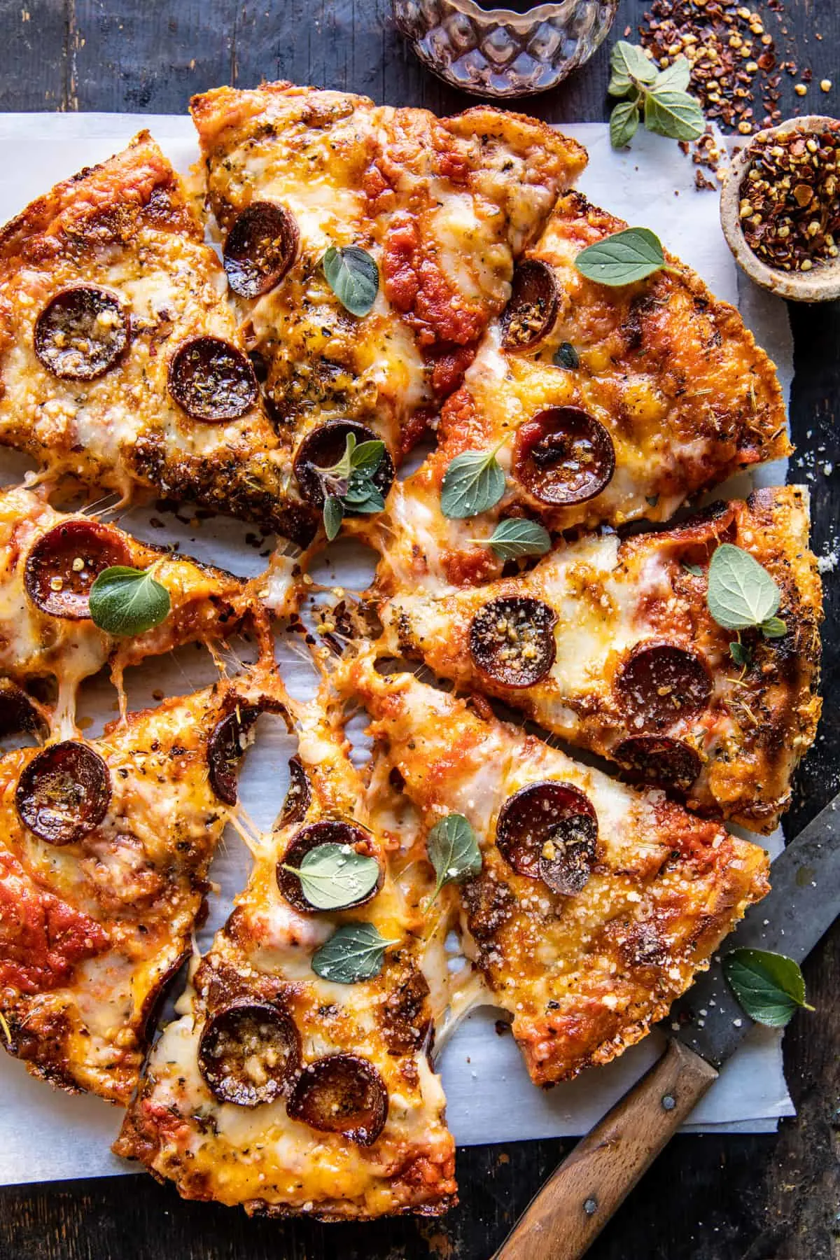 crispy-tomato-herb-cheese-pan-pizza