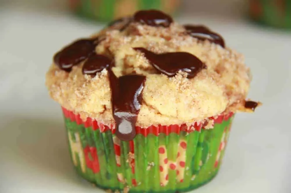snikerdoodle-muffins-with-kahlua-chocolate-ganache