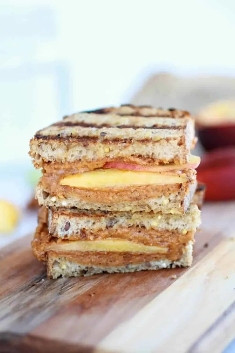 chipotle-honey-roasted-peanut-butter-and-peach-grilled-sandwich