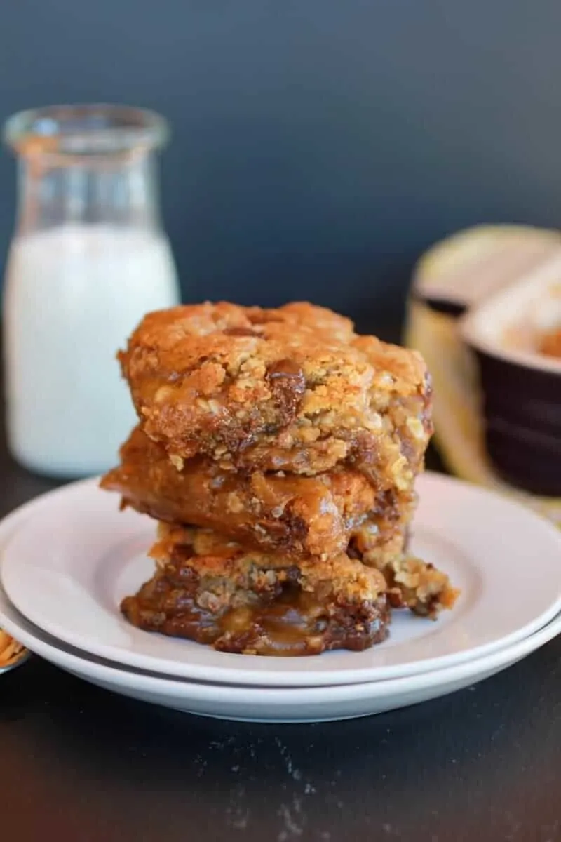 oatmeal-chocolate-caramel-bars