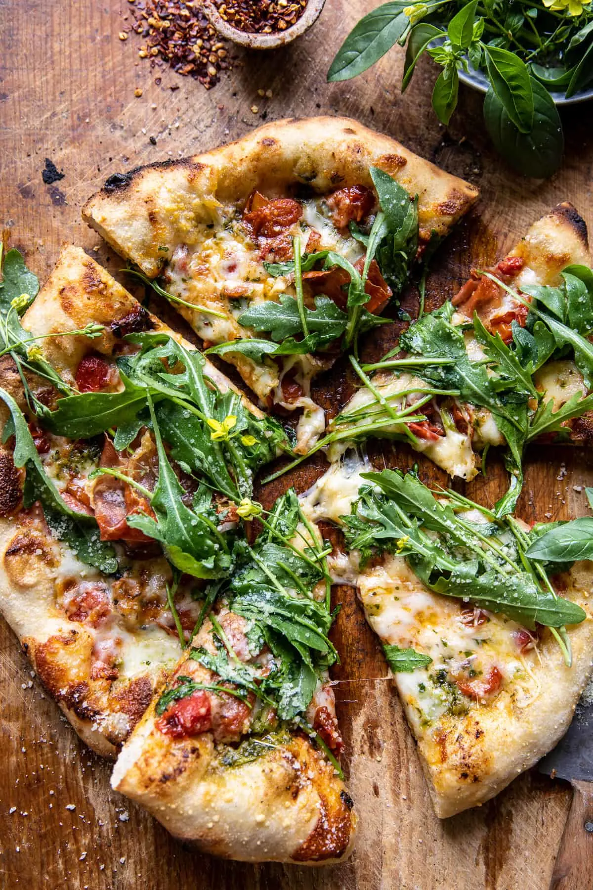 arugula-tomato-cheese-pizza