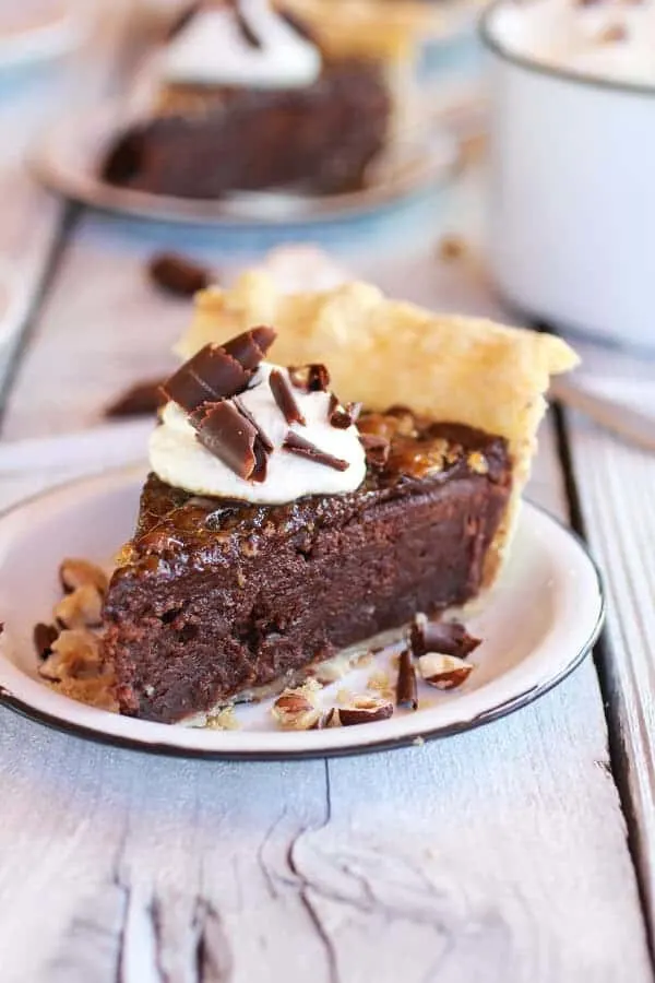 fudge-brownie-and-chocolate-liqueur-creme-brulee-pie