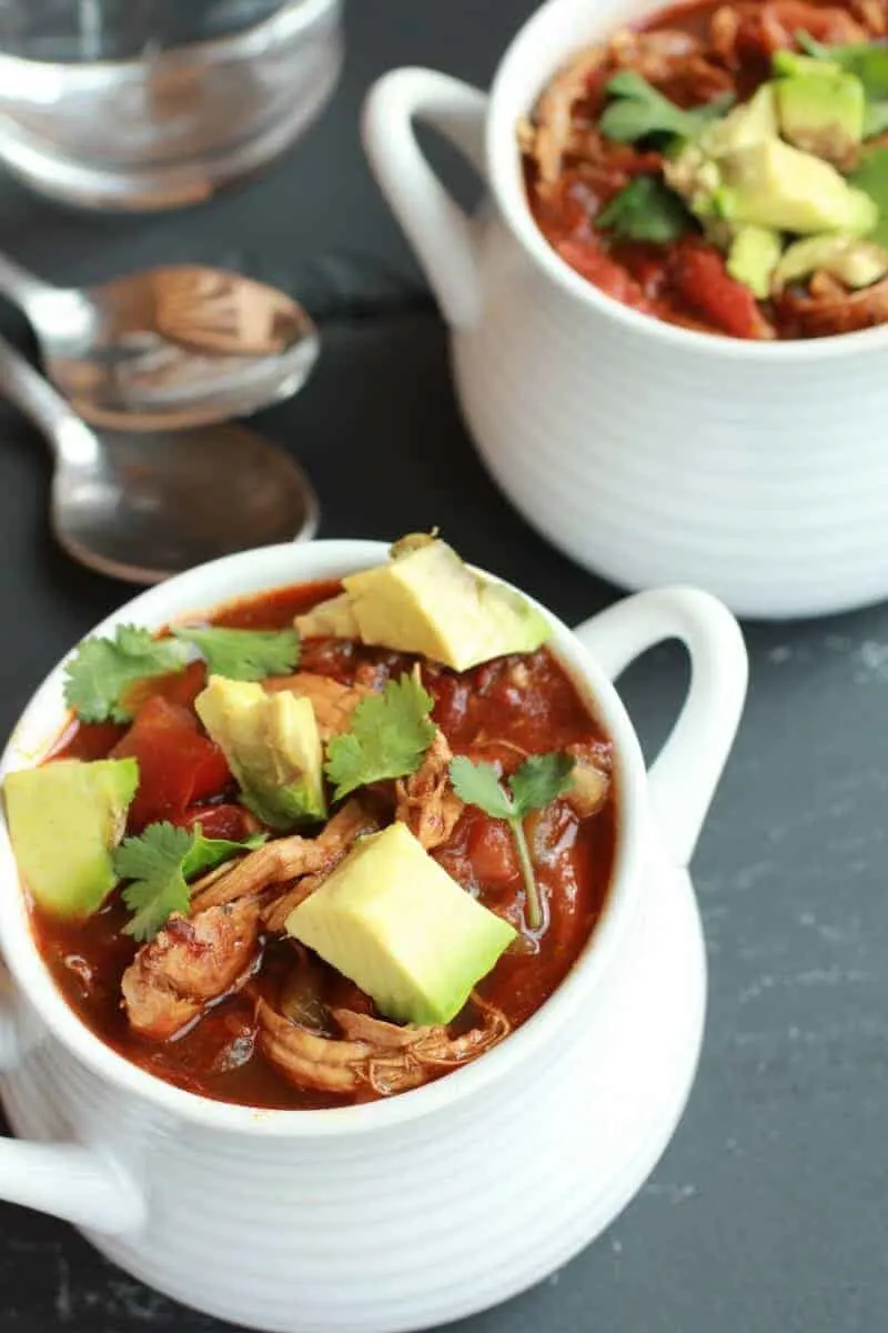 smoky-chipotle-chocolate-chicken-chili.