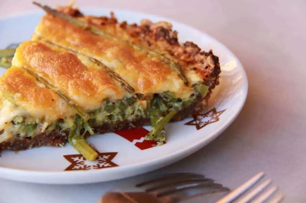 sesame-asparagus-quiche