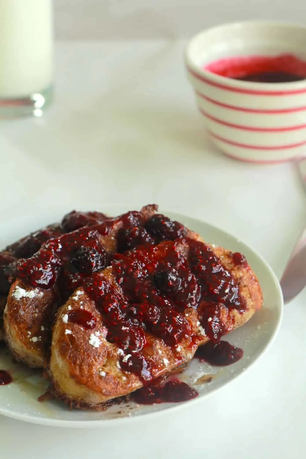 ciabatta-french-toast-with-raspberry-preserves