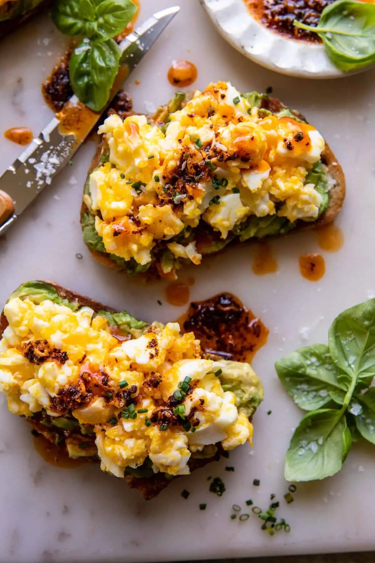 dad's-easy-cheesy-eggs-with-chili-butter